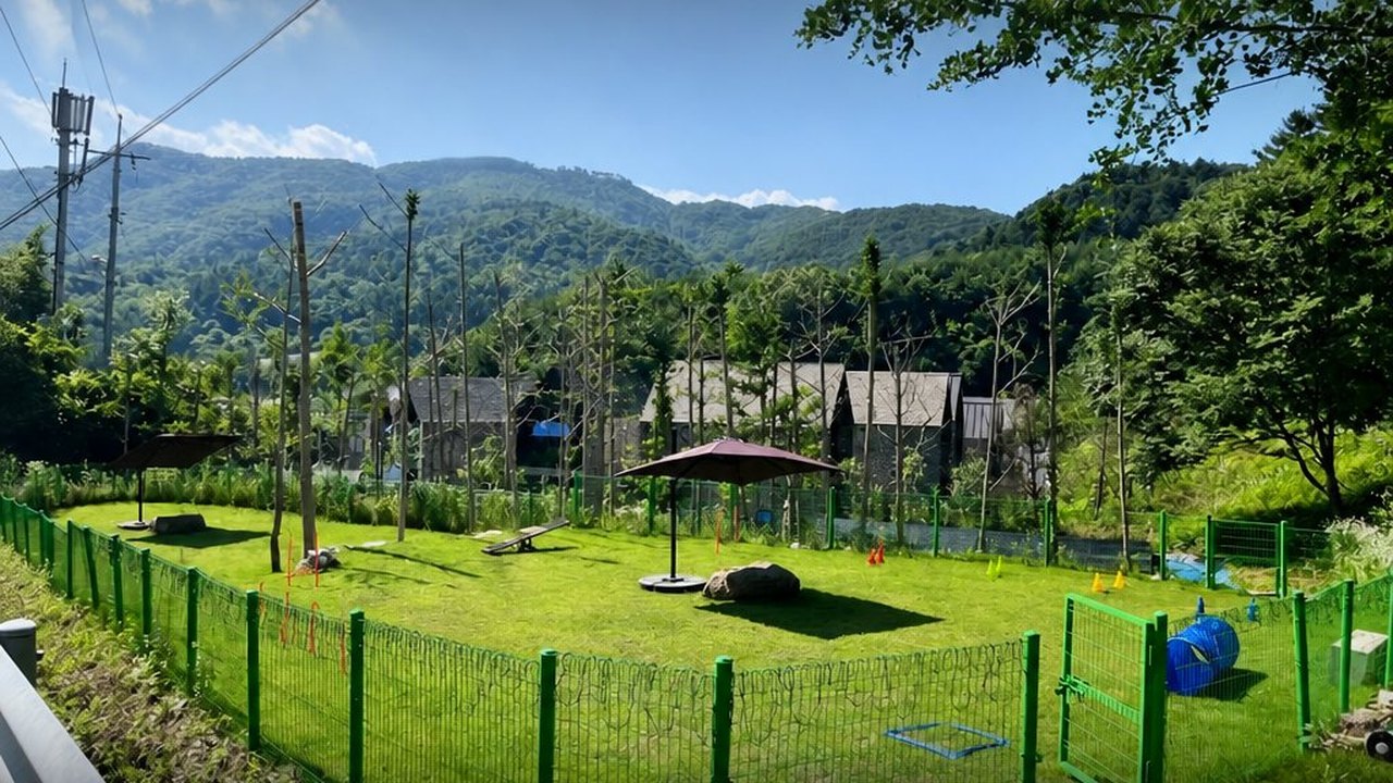 300평 천연잔디 전용 운동장